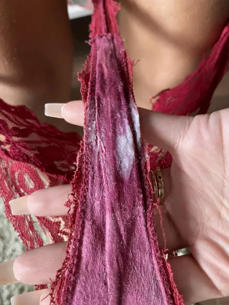 Sweaty, dirty panties 😋 I cum in them too! Sweaty, dirty panties 😋 I cum in them too!