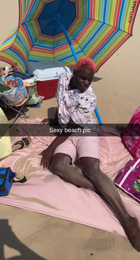 Went to the beach just to take a sexy beach pic Went to the beach just to take a sexy beach pic