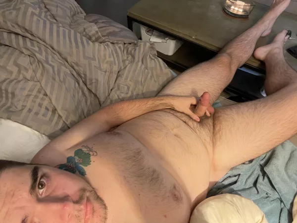 Who doesnโt love naked Saturday mornings? Who wants to come over? (23m) Who doesnโt love naked Saturday mornings? Who wants to come over? (23m)