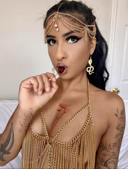 Would you fuck Cleopatra? Would you fuck Cleopatra?