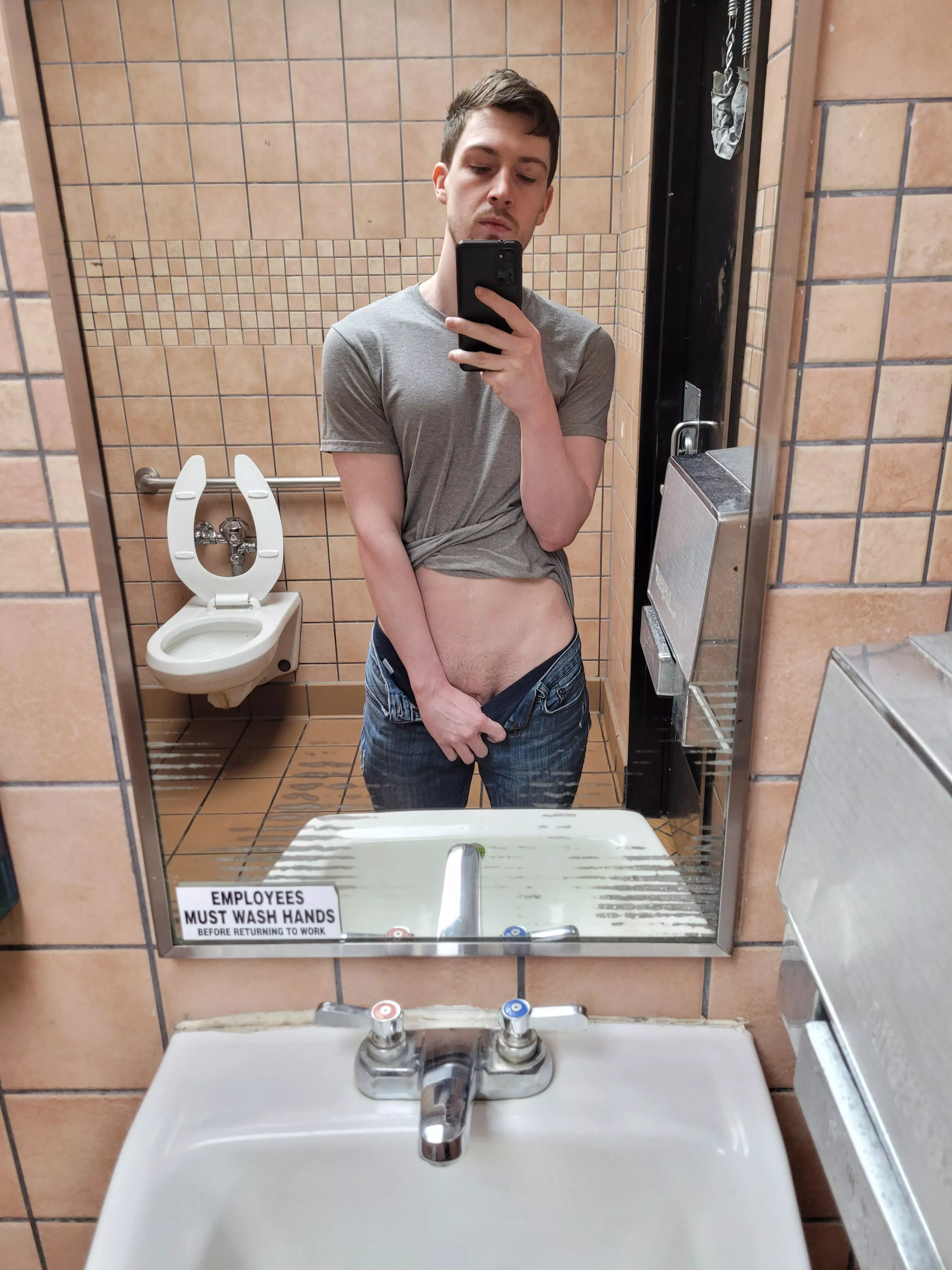 [29] Looks like my pubes are growing back in after shaving