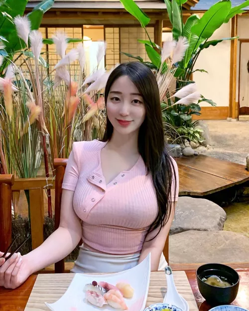 Busty sweater girl Busty sweater girl