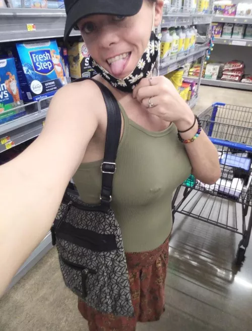 it's a no bra no underwear kind of day!