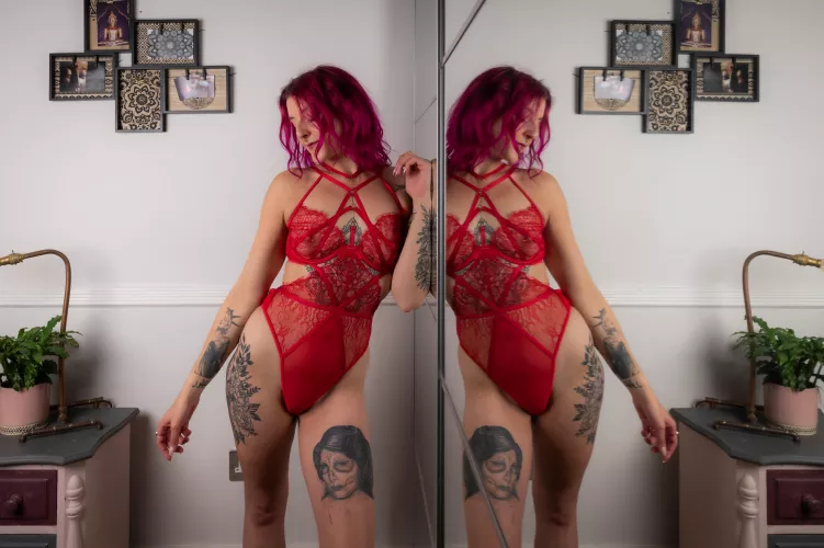 Love the pink but I miss my orange hair! time to change ge 😁