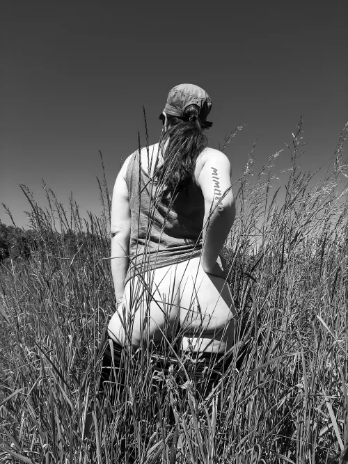 When the wind shakes the wheat When the wind shakes the wheat