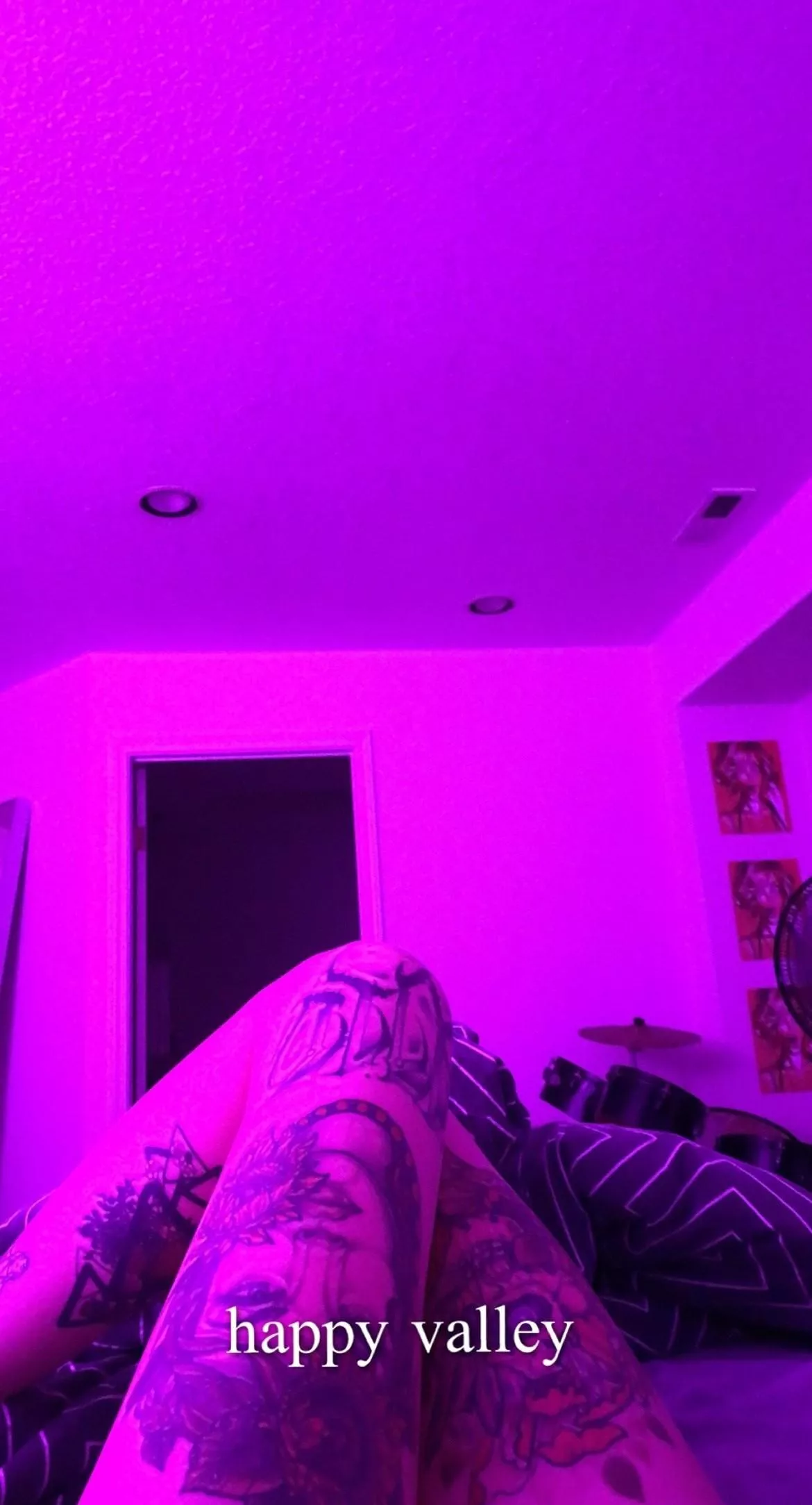 anyone order tatted thighs 💕