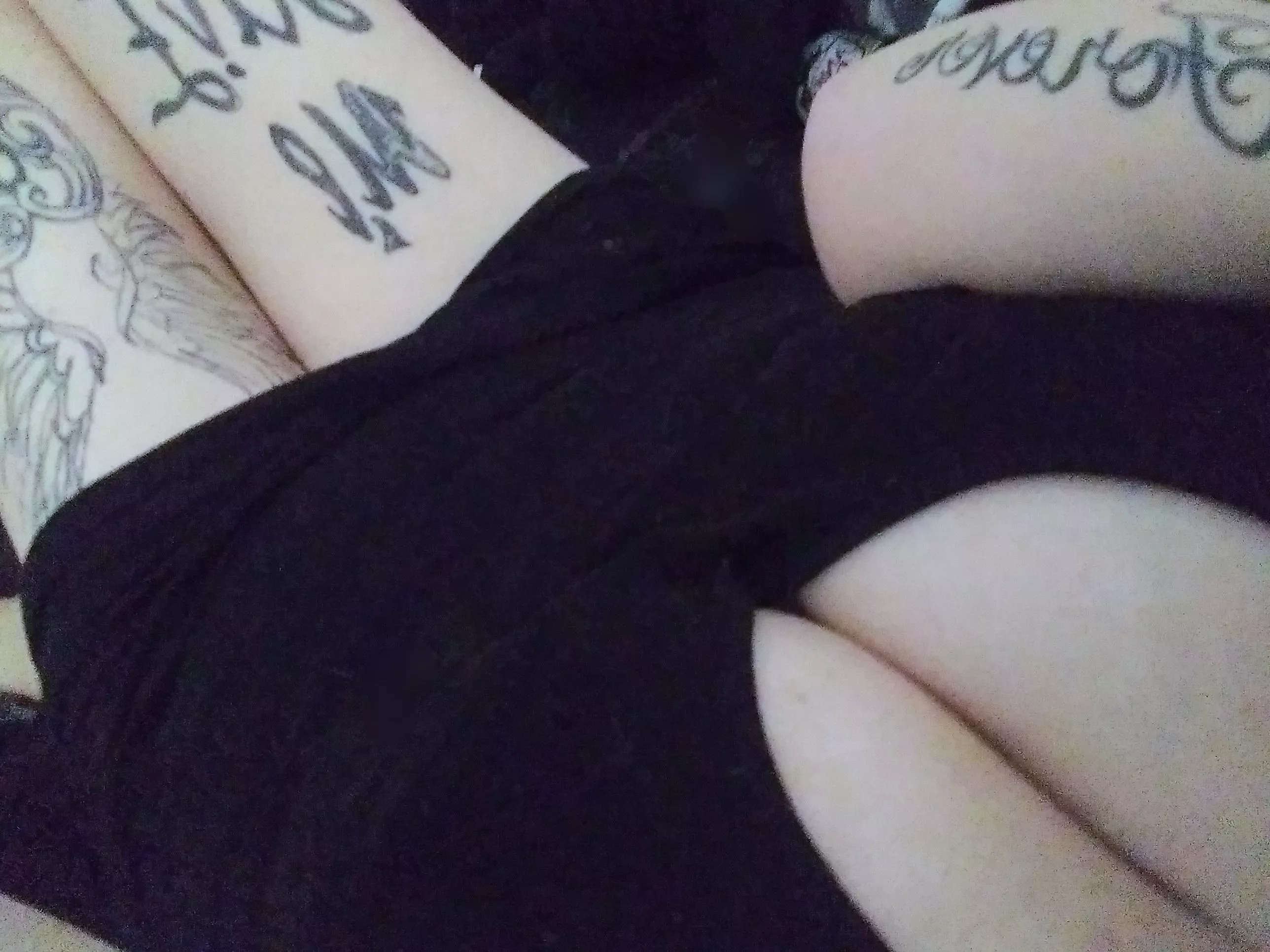 Is it cuddle time yet? 🖤