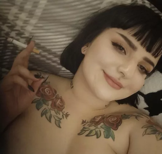 Someone keep me company 🥺🥺