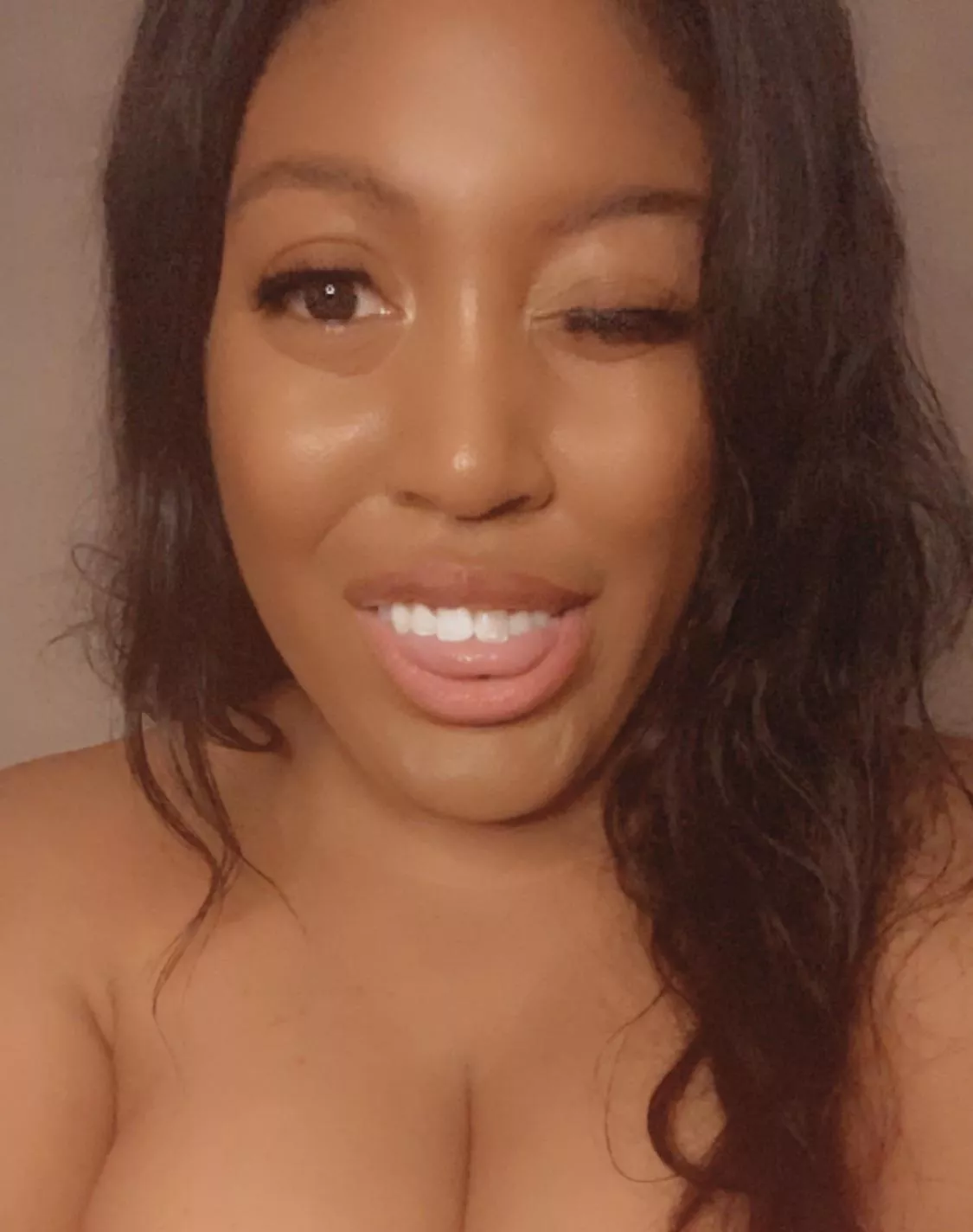 (F) Epic Ebony Cleavage