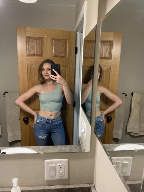 Green is my favorite color to wear.