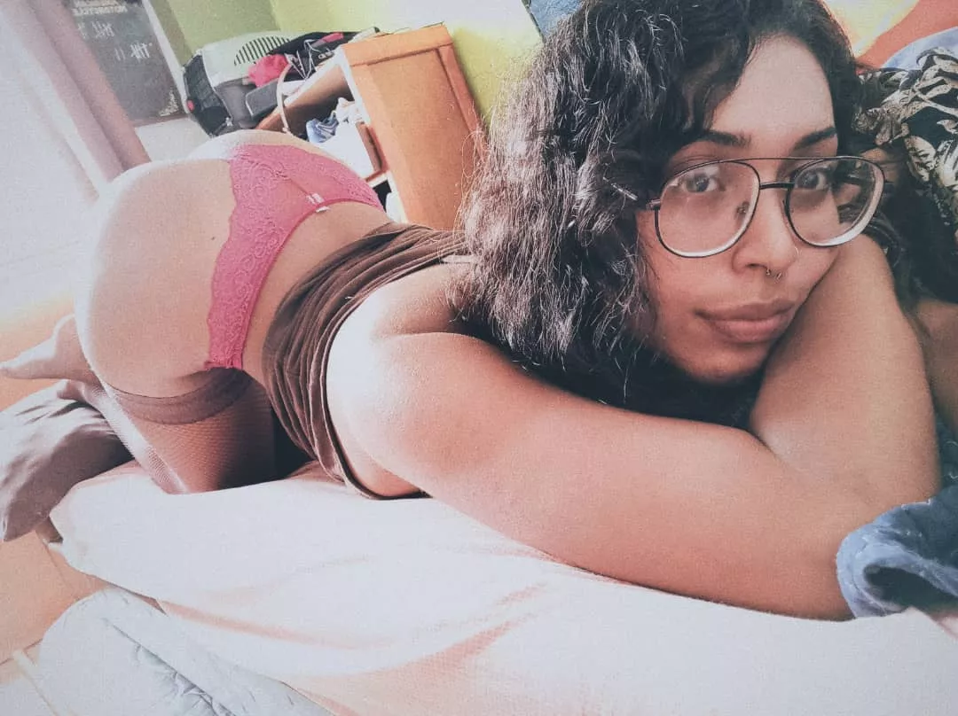 I am available to please you all night😍 🔥 [PIC] [SEXT] [VID] [CAM] [SEXTAPE] [SELLING] [F] 👉👉👉 Snapchat: Alaskalew04 Kik: Alaska04l