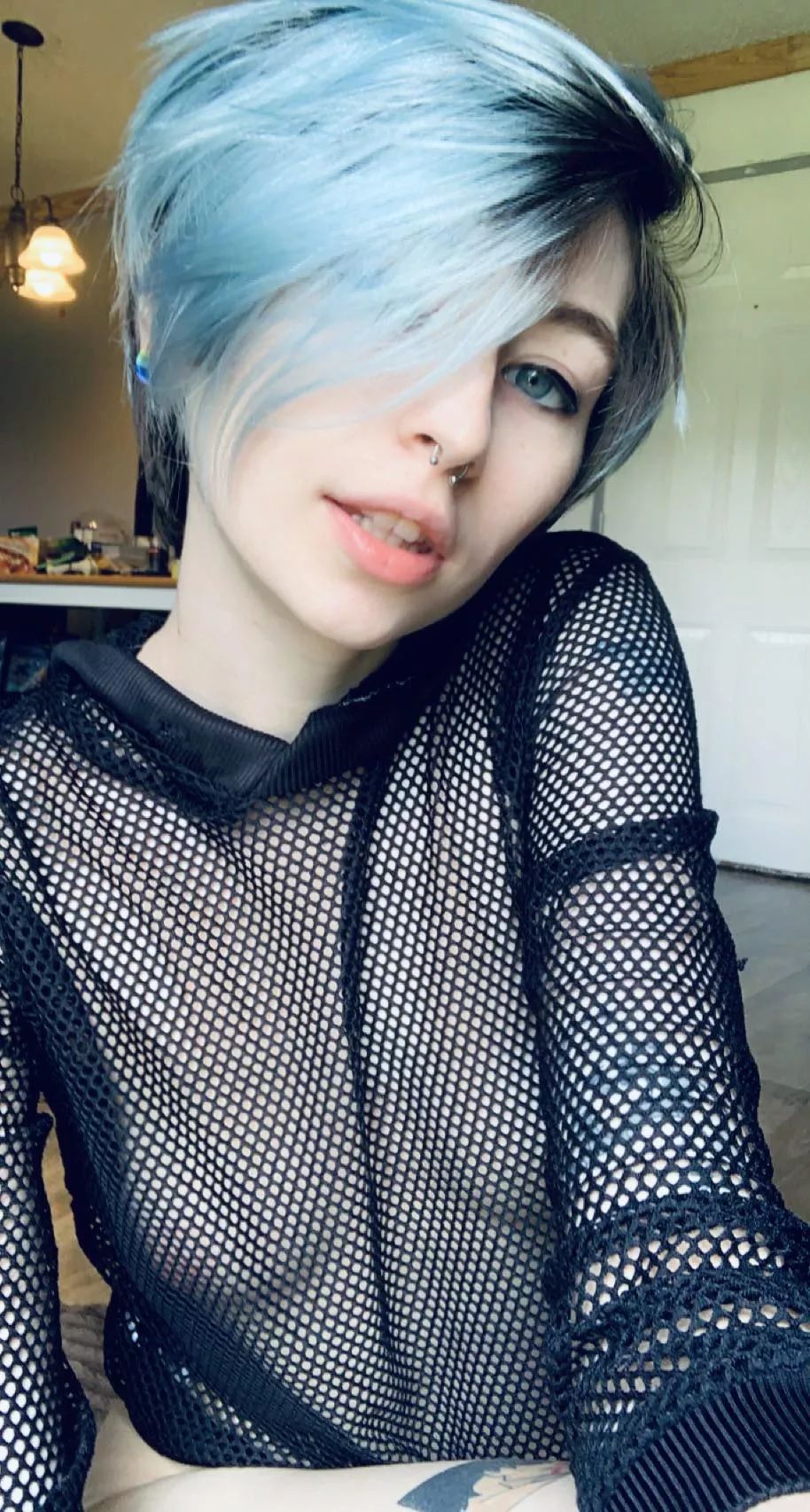 mesh top, nothin underneath 😝🖤