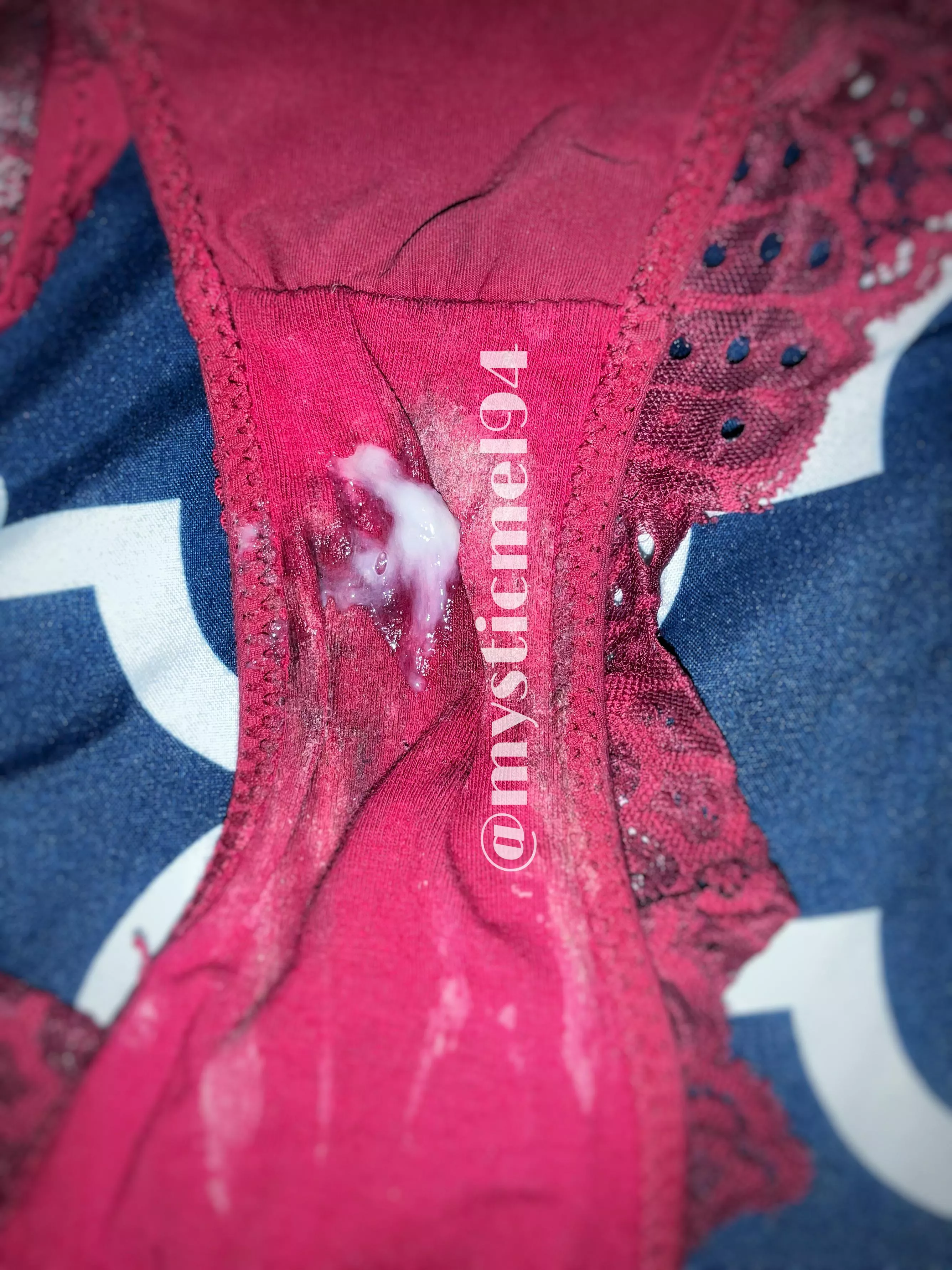 [selling] OVULTATION TIME 💦😌 come get some creamy wet PANTIES and POPS! 🍑💕other goodies and fun stuff available! 🥰📸 kik: mysticmel94