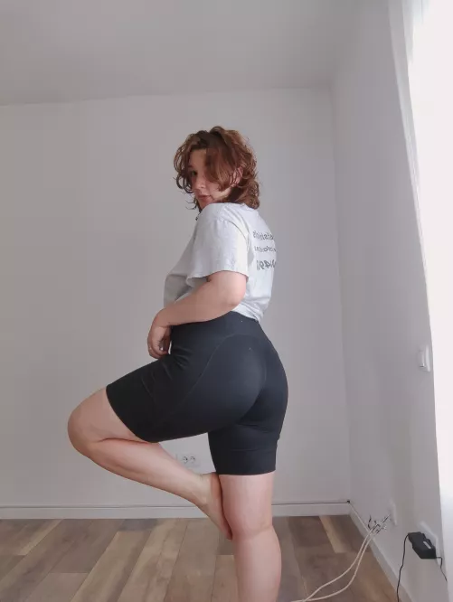 Sporty shorts for the sporty butt