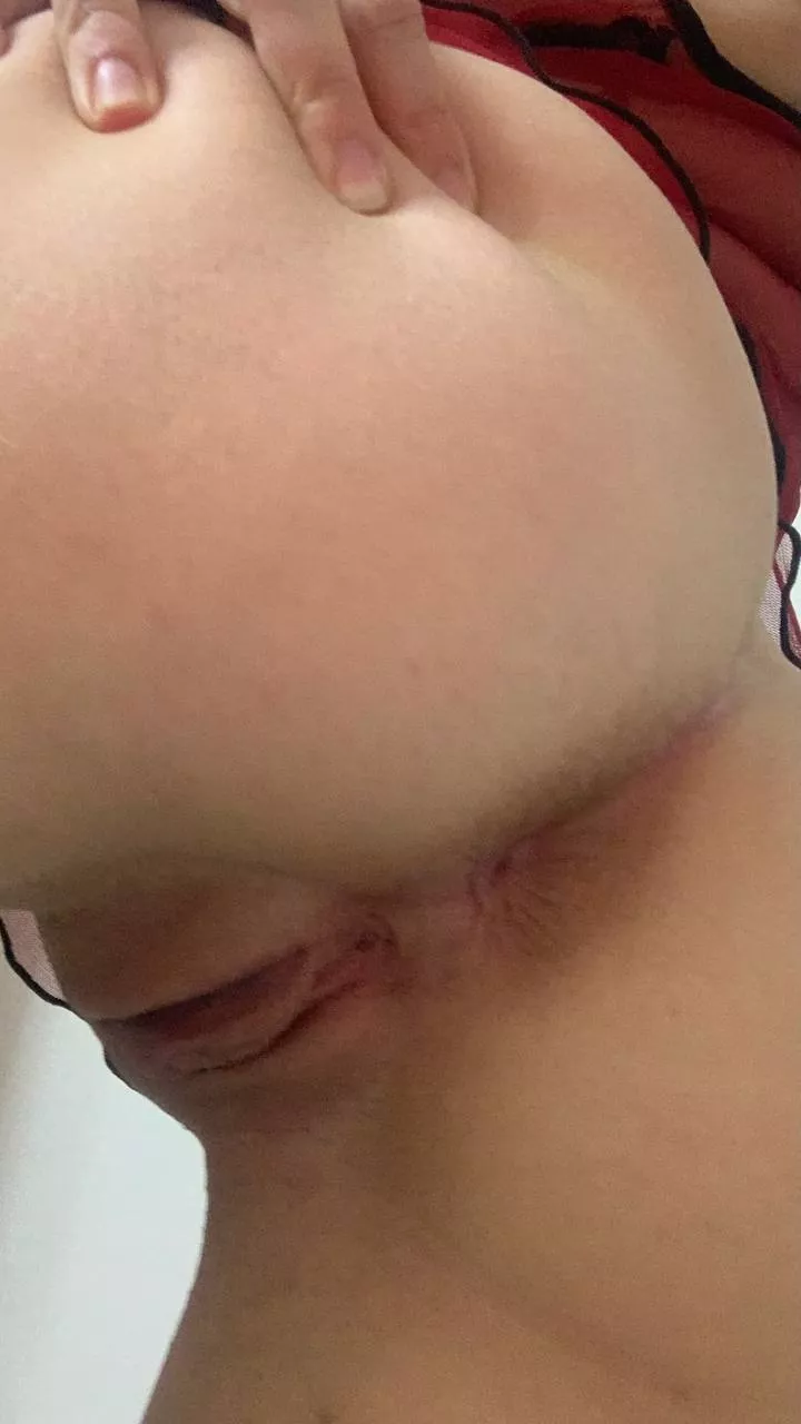 Grow men eat assholes