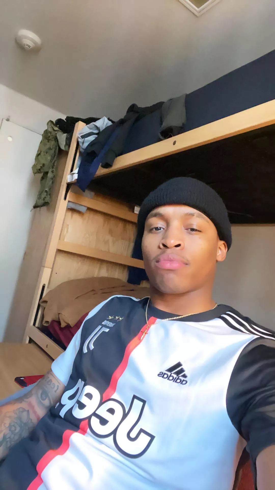 RIP to the niggaz that tryna be me