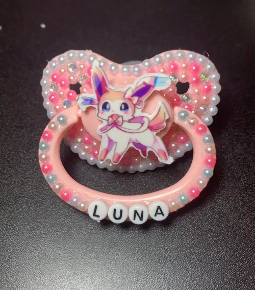 New paci gettin’ delivered soon, Super excited!