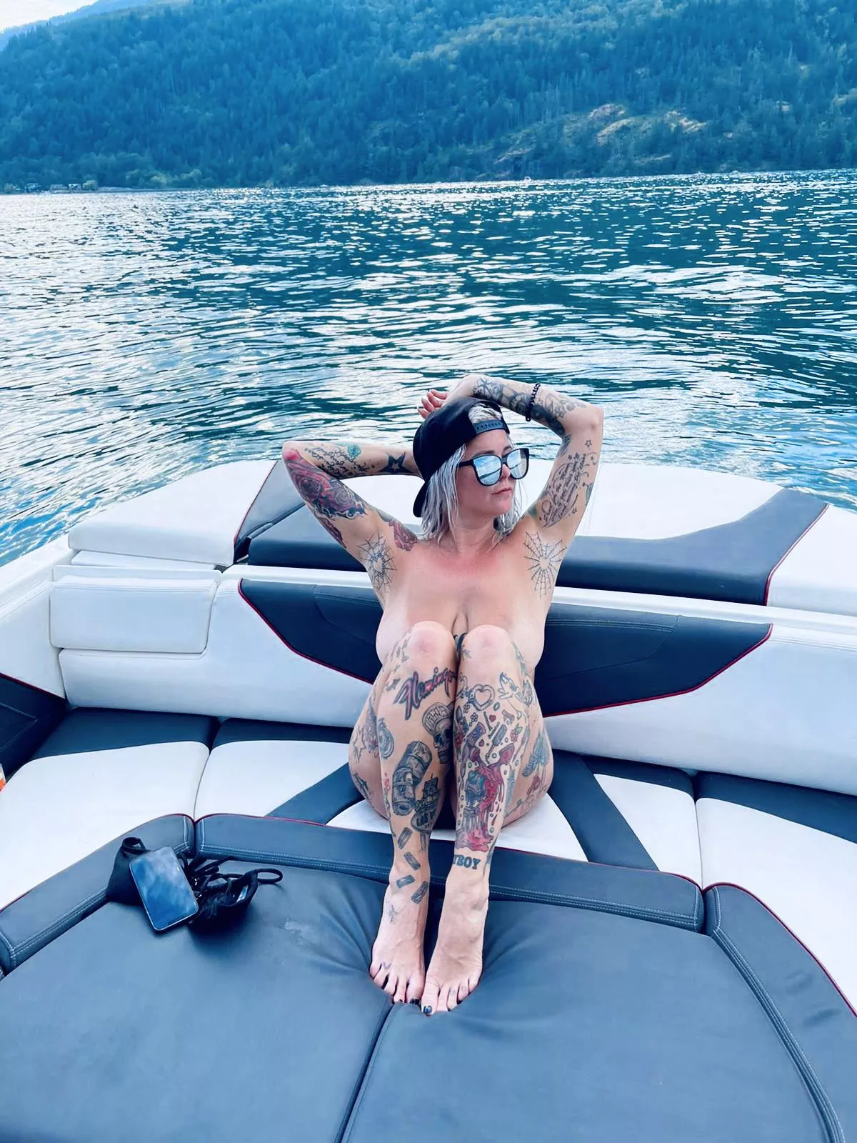 Nikki N9ne (@nikkinikkin9nedoors) [instagram]