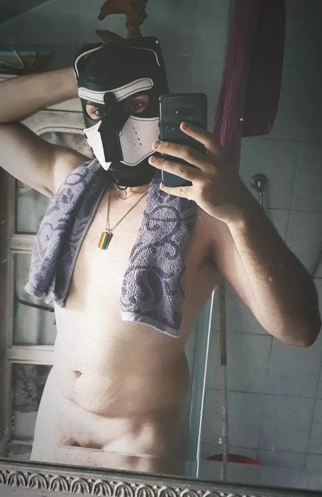 Quick shower after gym🚿