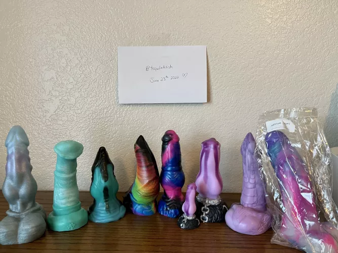 WTS 8 Toys! Bad Dragon & Indies available— prices include shipping in the US. More info in comments