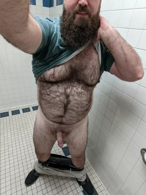 It's definitely been way to busy at work today for it almost being a holiday weekend! decided to take a break. 😏😈