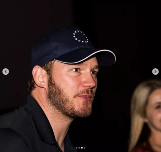 Chris Pratt wearing the hat of a violent white supremacist organisation, the Three-Percenters. He is a fascist. You may remember him from such hits as stripping women of human rights and forcing his religion on us at gunpoint. Never pay for a movie he's