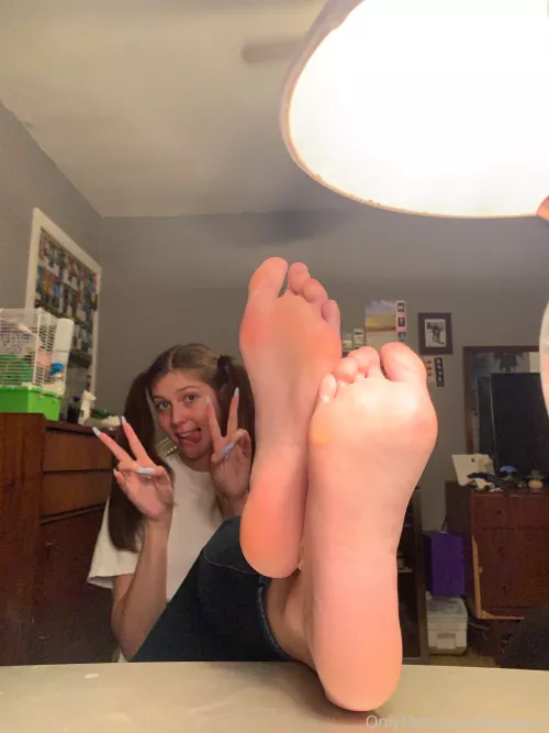 Want a pigtailed highschool teen's feet in your face? xx