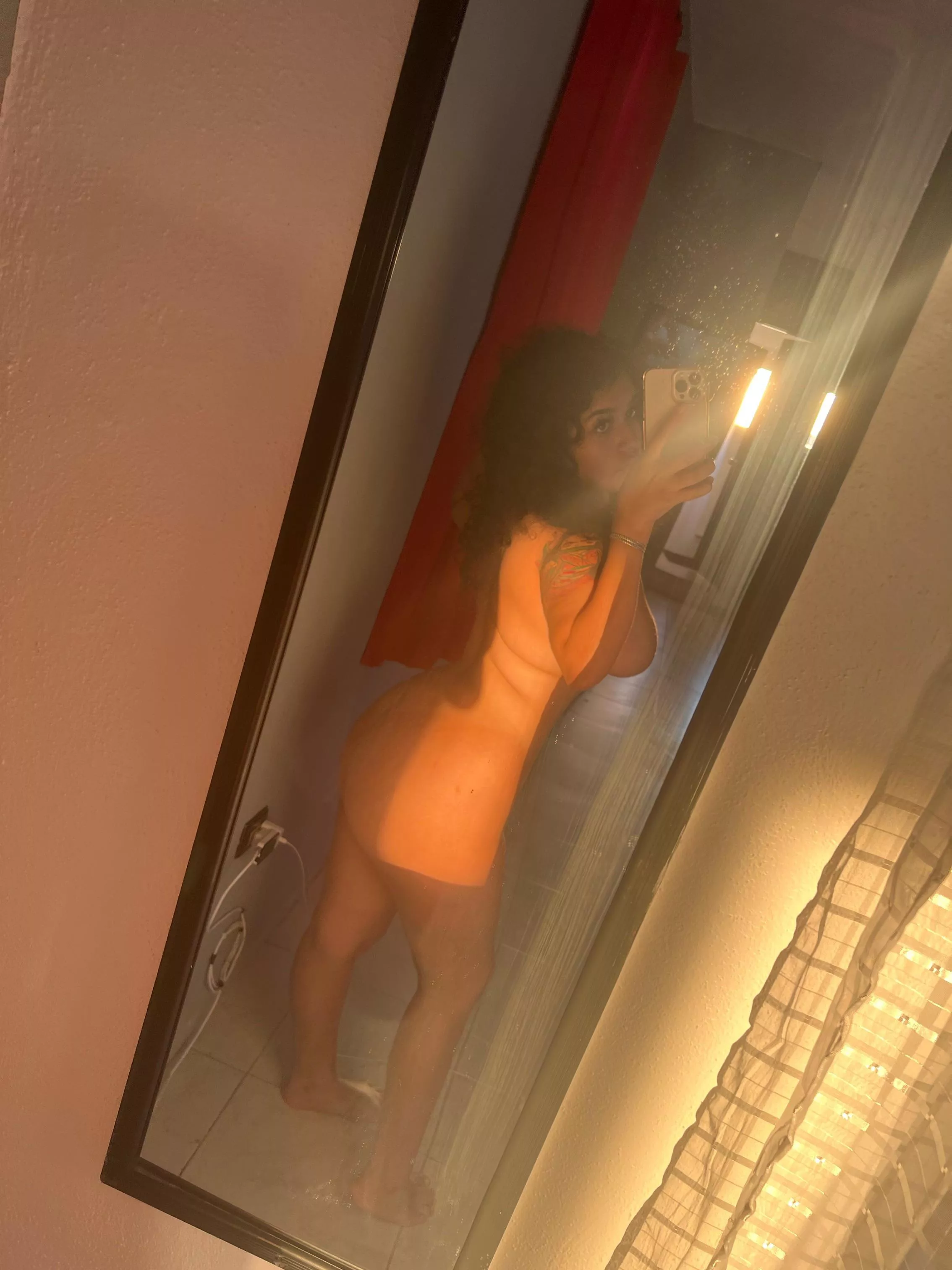 (f) 18 be honest pls i wont b offended 😽🖤 333