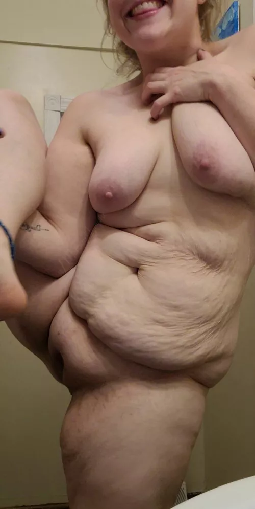 Can I borrow your shoulder while you shove your face in between my thighs? 😏 [31F]