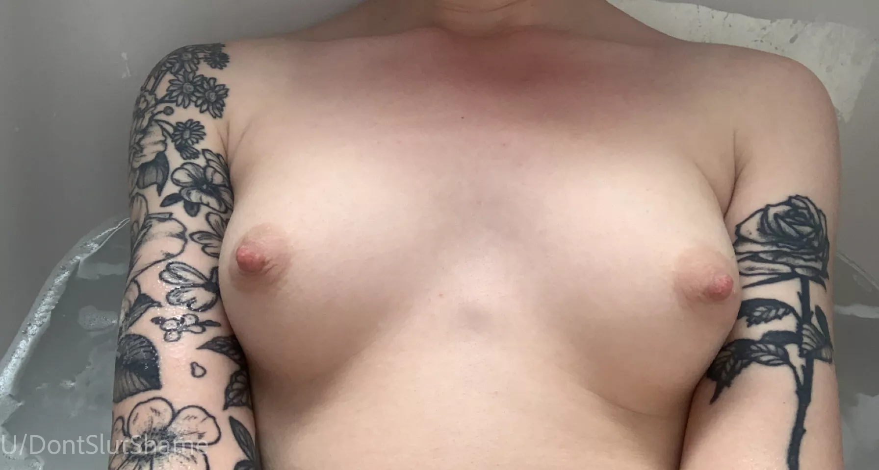 Close up of my little tits (oc)