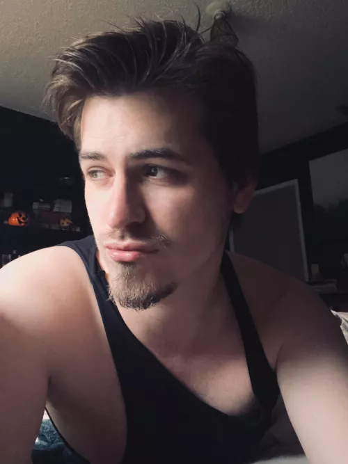 Growing my hair out 🤠