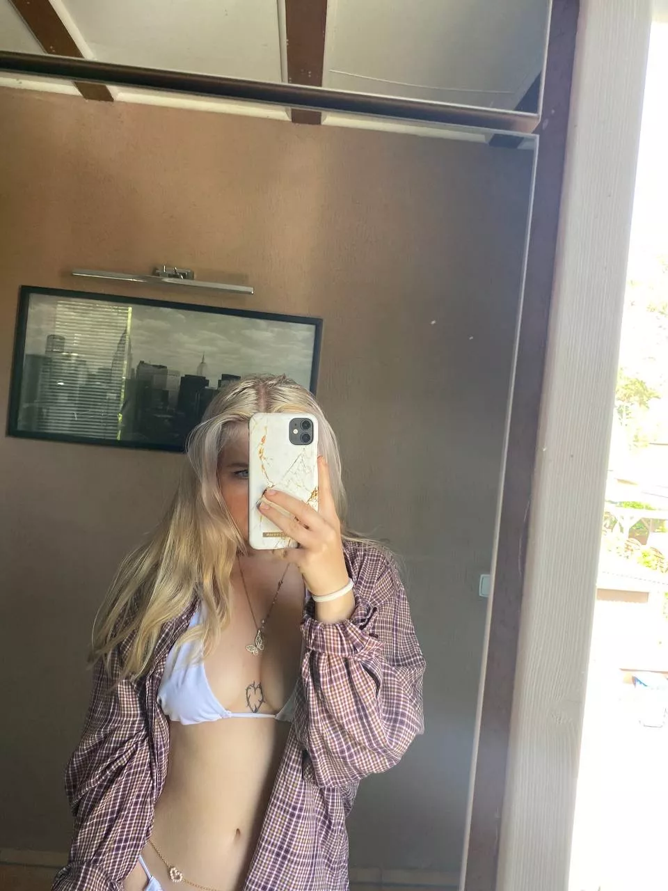 would u kiss a fresh 18 y old Swedish blondie