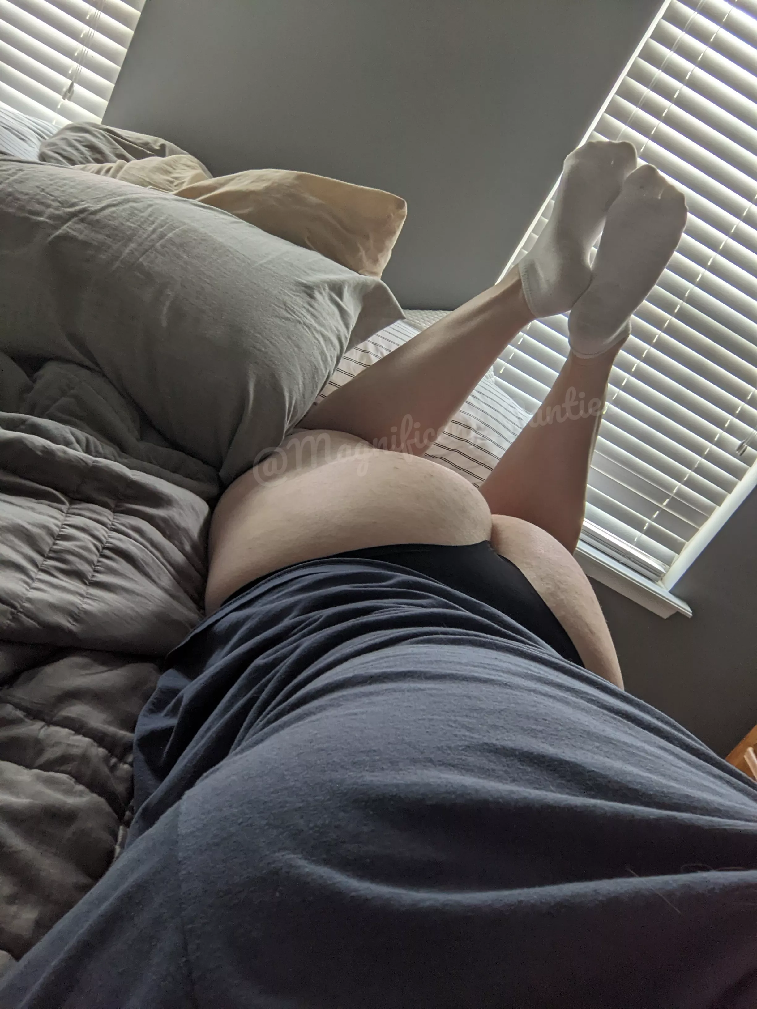 9 MILE RUN TODAY. Panties available. [Selling] DM or KIK M3GNIFIC3NT