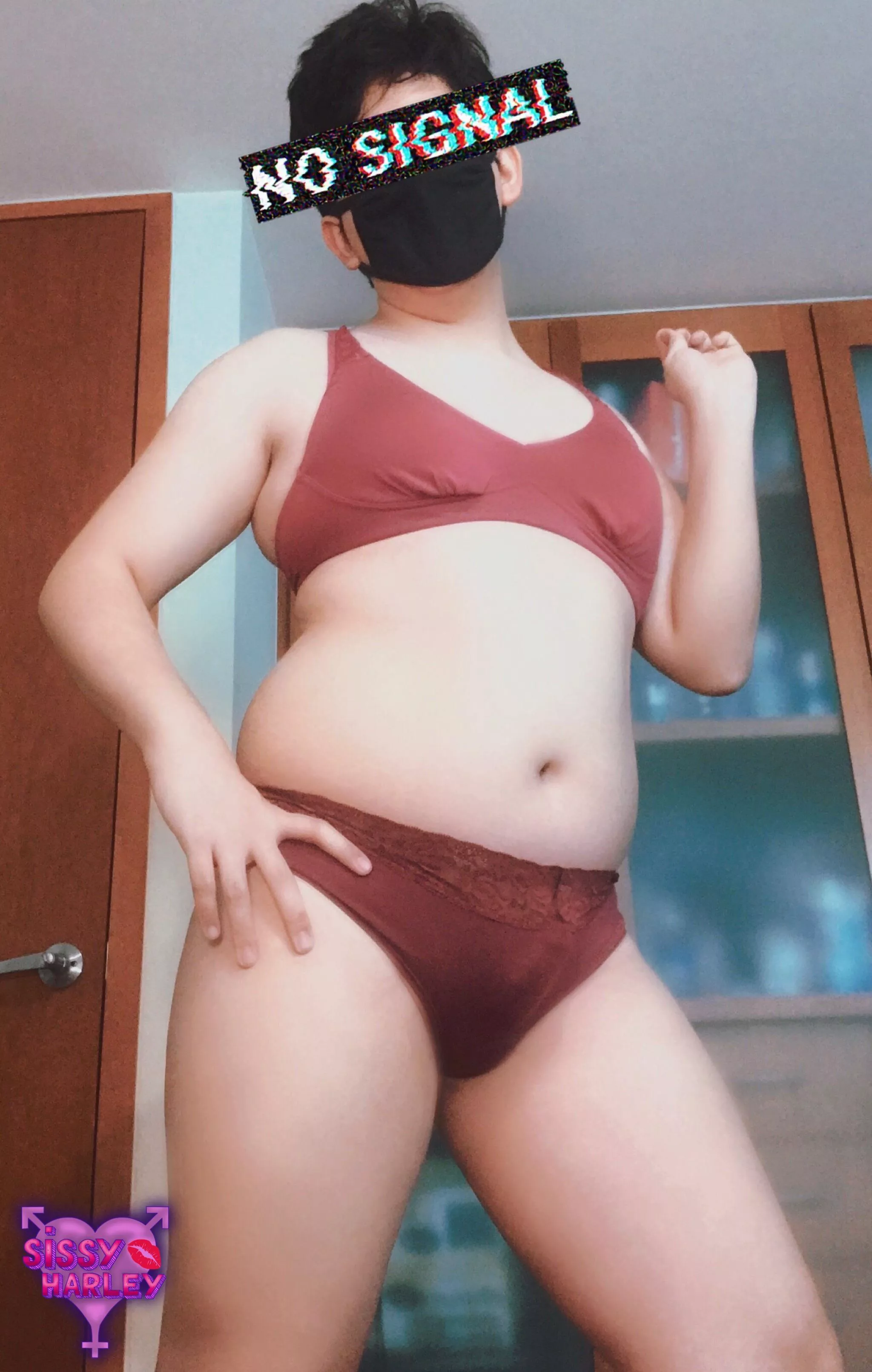 Hello tiger… do you want to do something dirty tonight? UwU