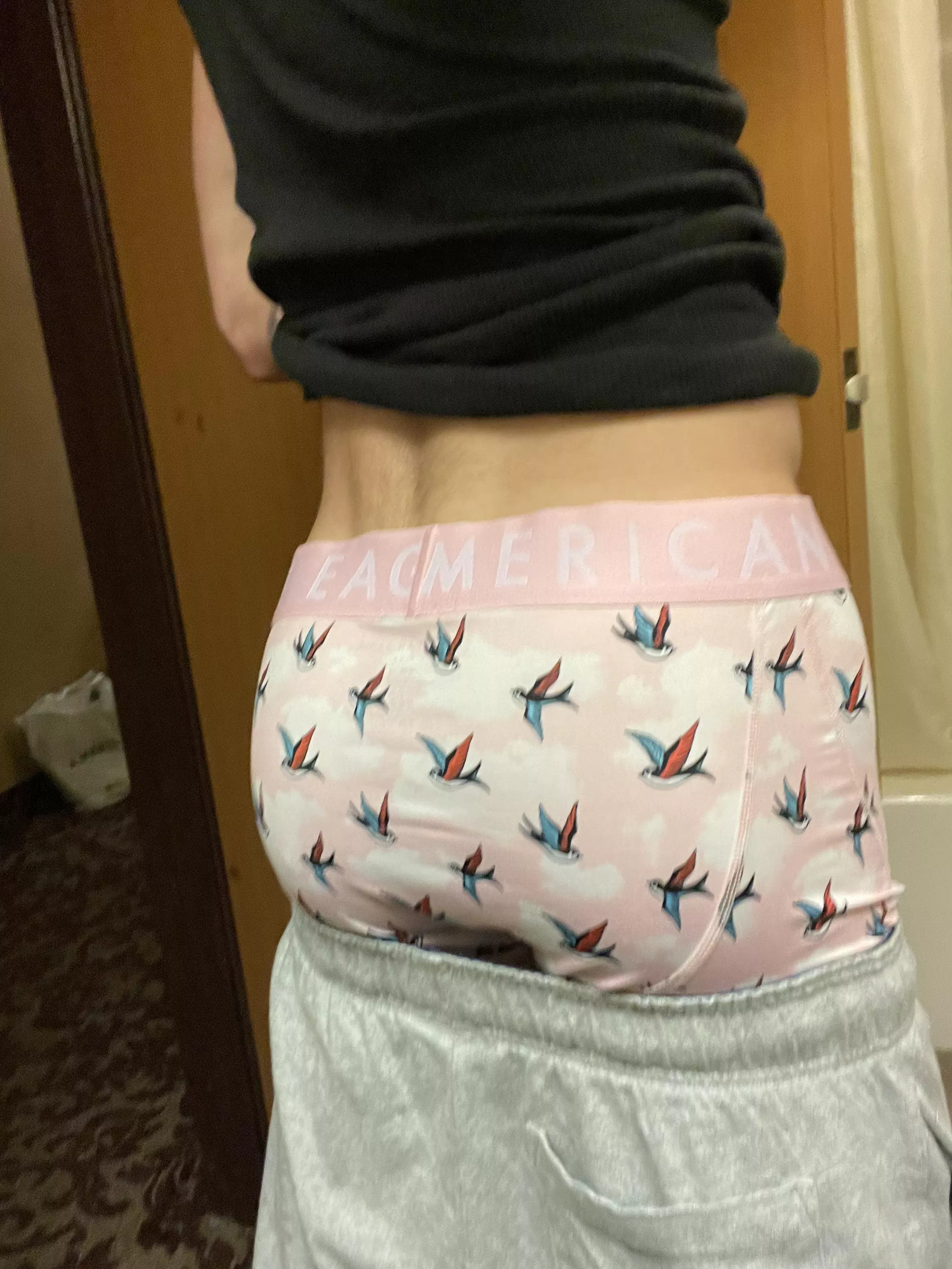 Been hitting them squats 😏😜