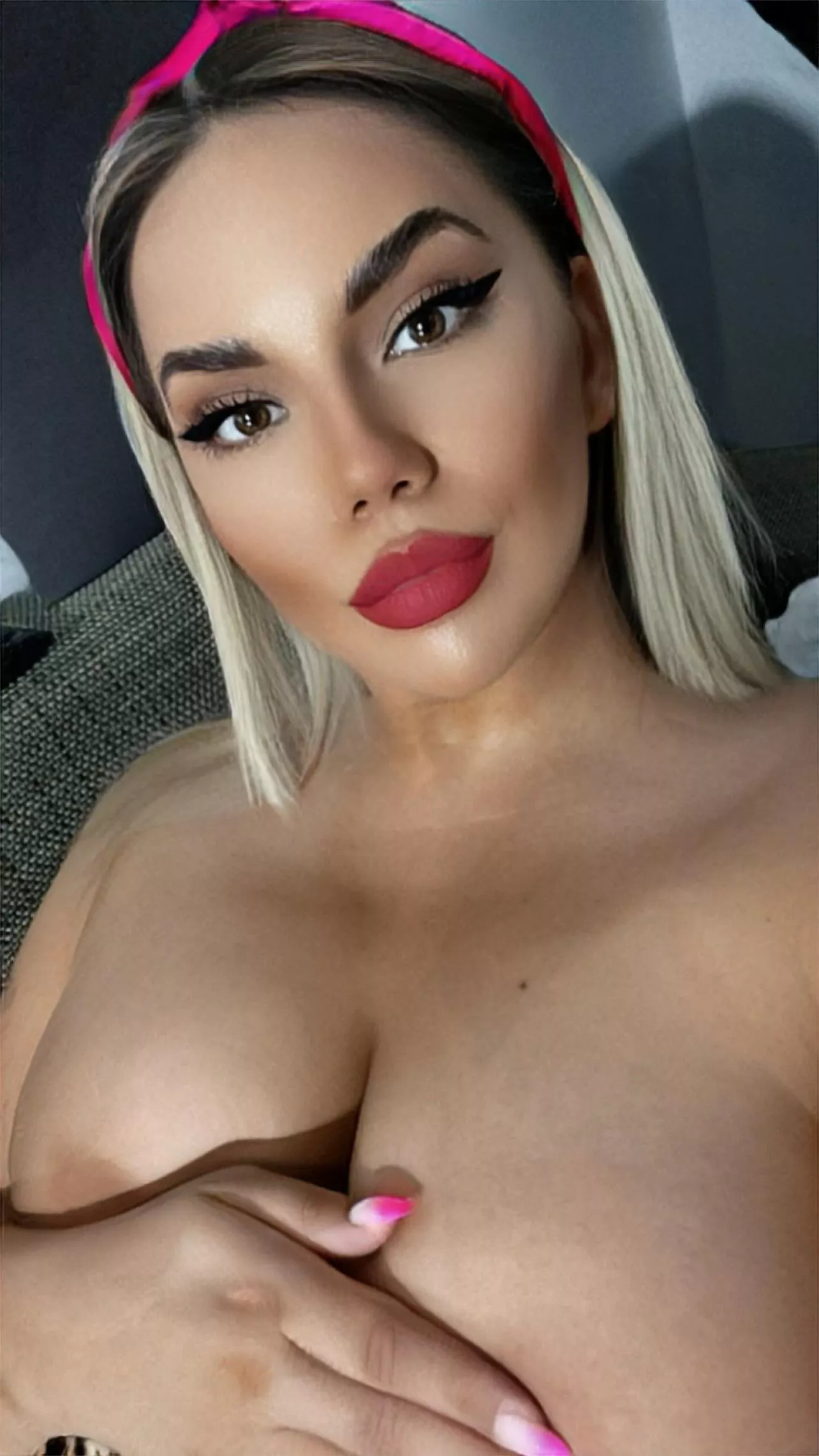 Online . Link in comment 🤤