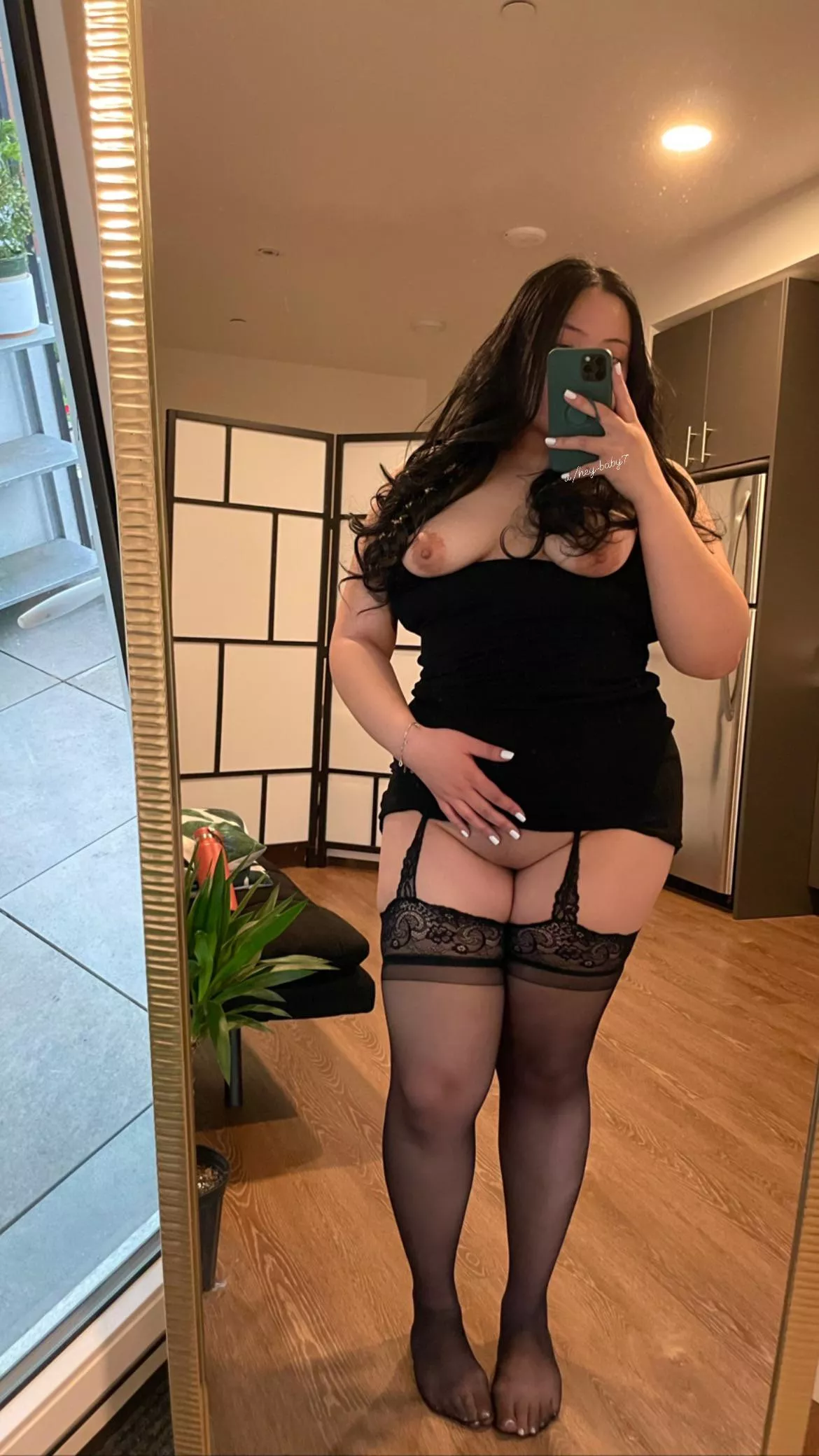 Do you like curvy Asians?