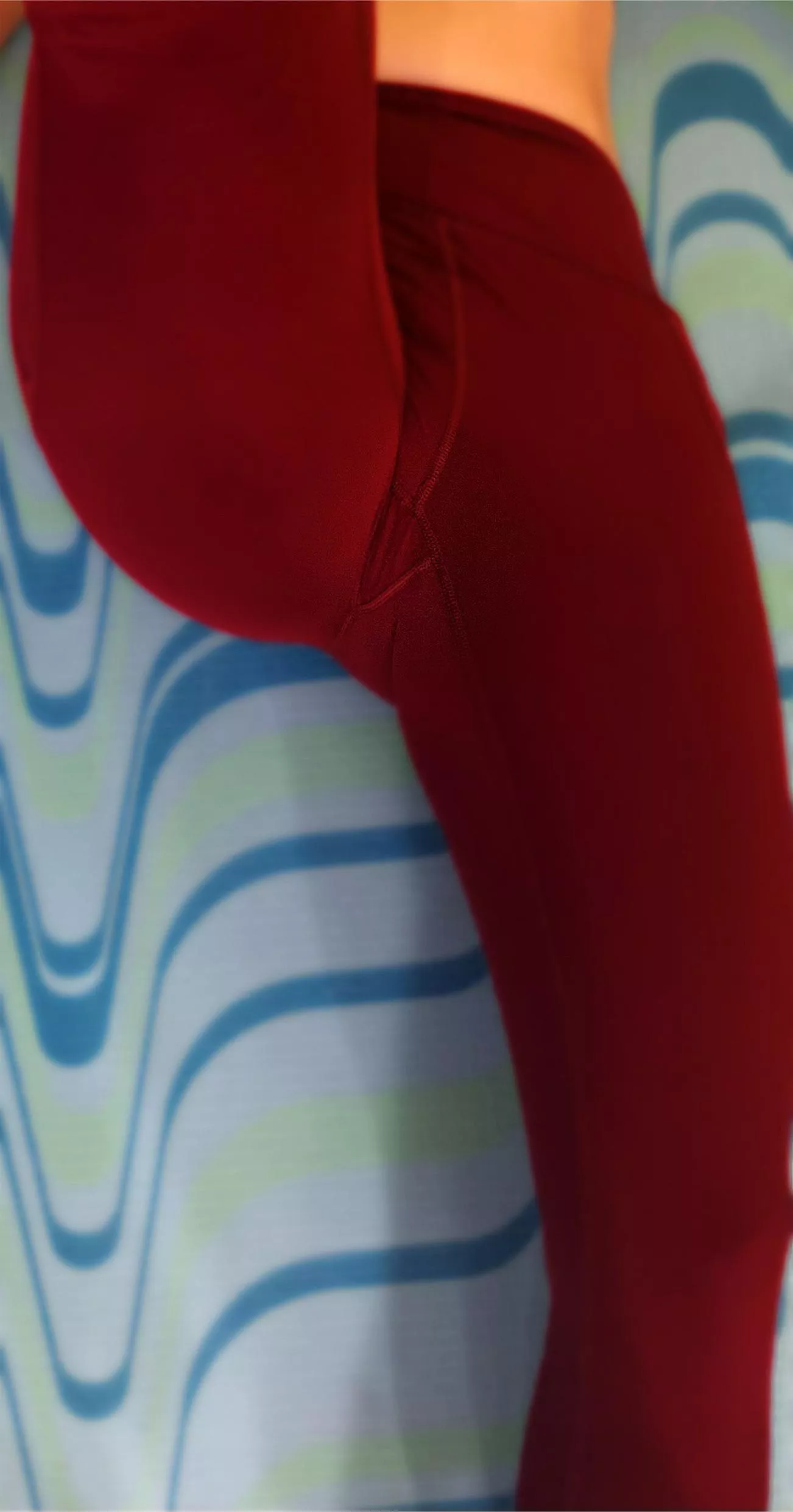 Who wants to help me stretch? 💕