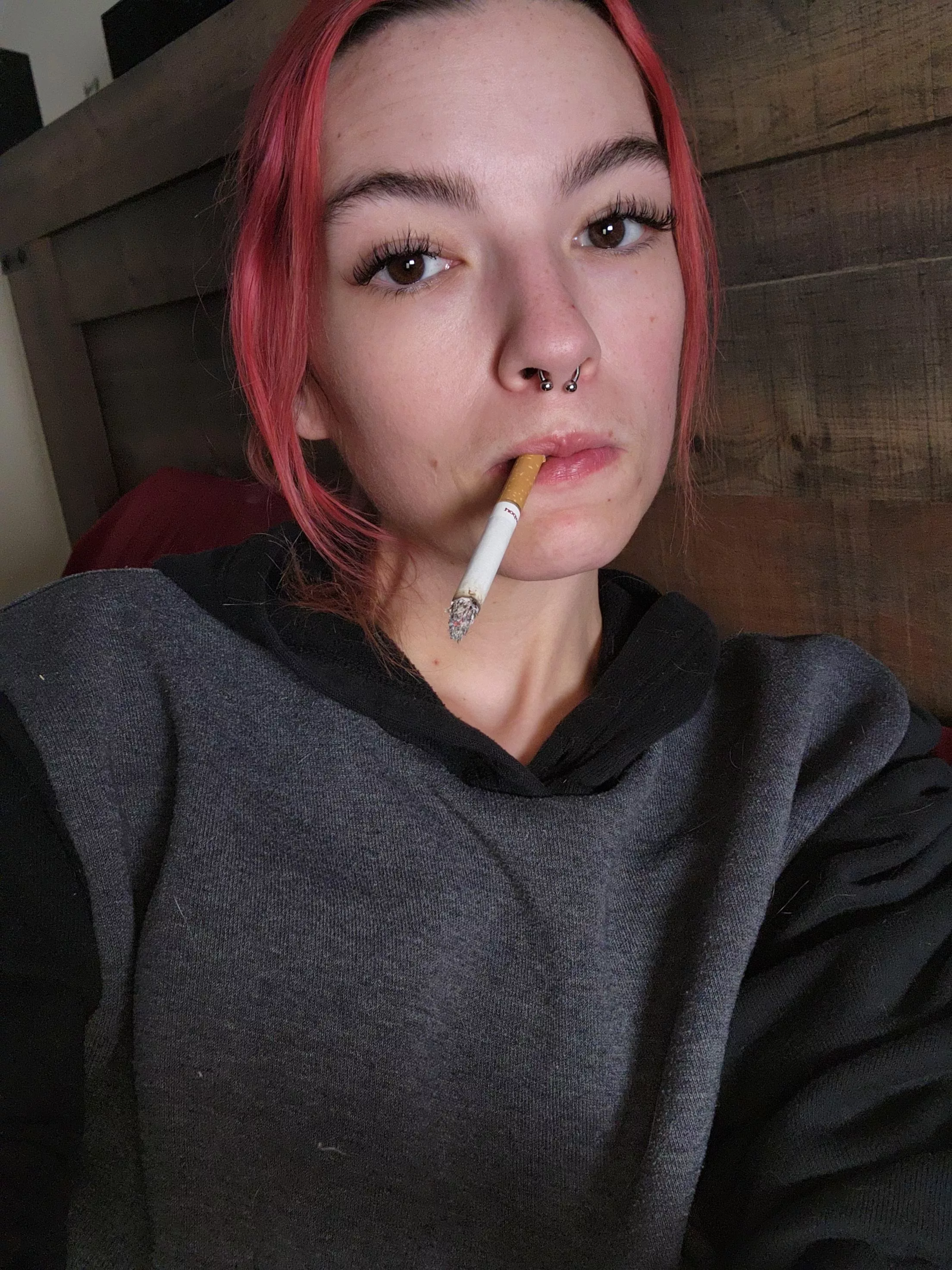 no makeup and being lazy 😴