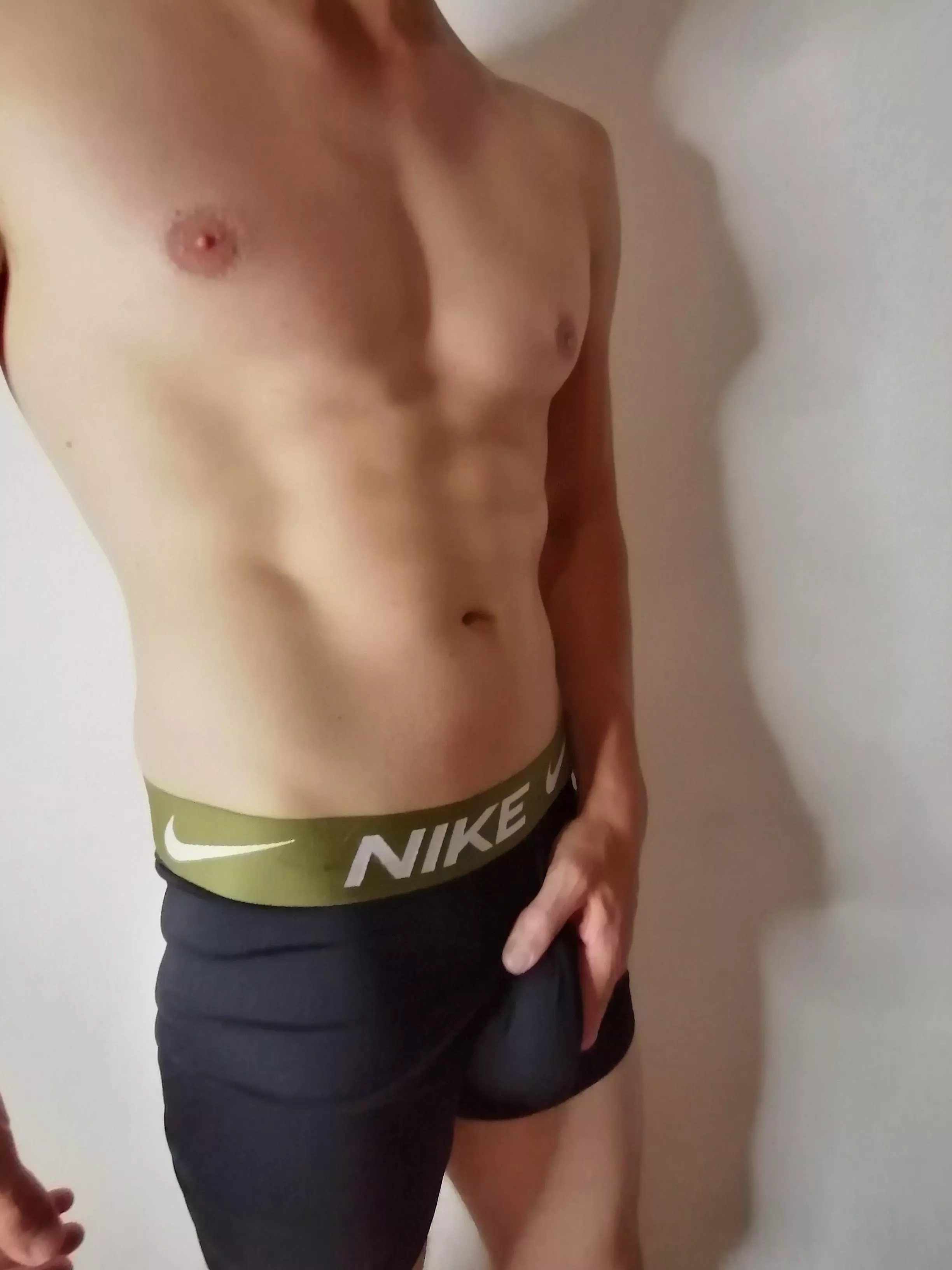 They are nice and fitted... if i felt your hand cup this package, it would transform 🍆😝