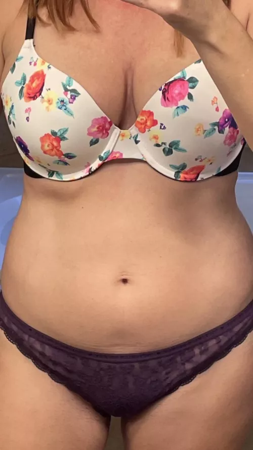 VAULT: 7/7/21- VS spring floral w/ lacy grape thong - (NSFW)