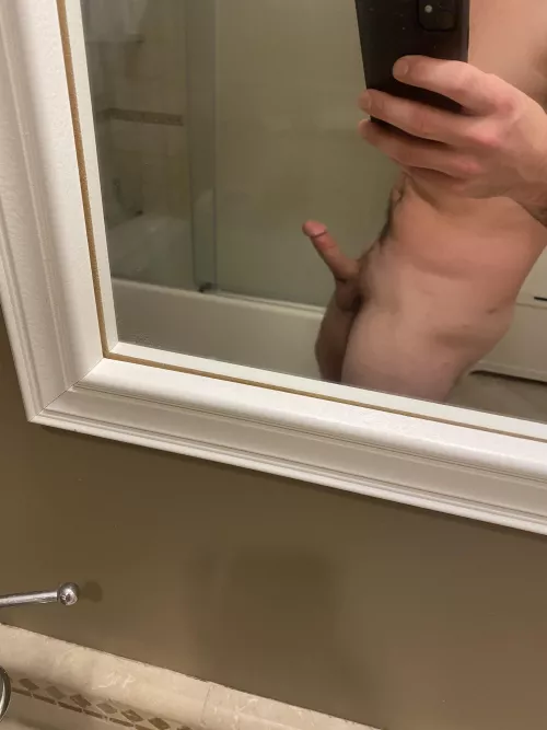 26 M Long Island Happy Friday who wants to have some fun this weekend