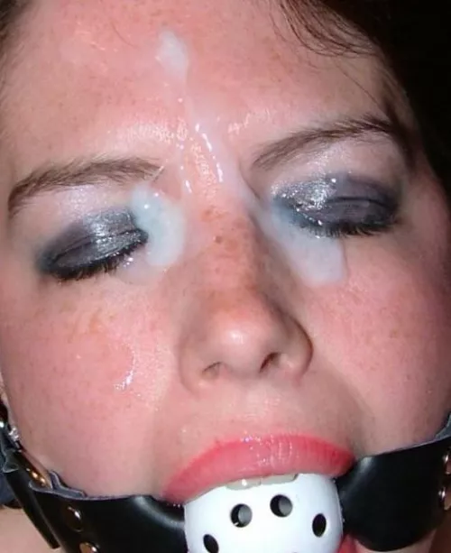 If you like facials and gags, I am your girl. Drop me a chat and let’s get to know each other’s fantasies!!!