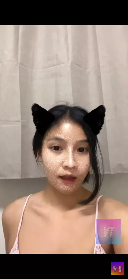 Does anyone have her Instagram