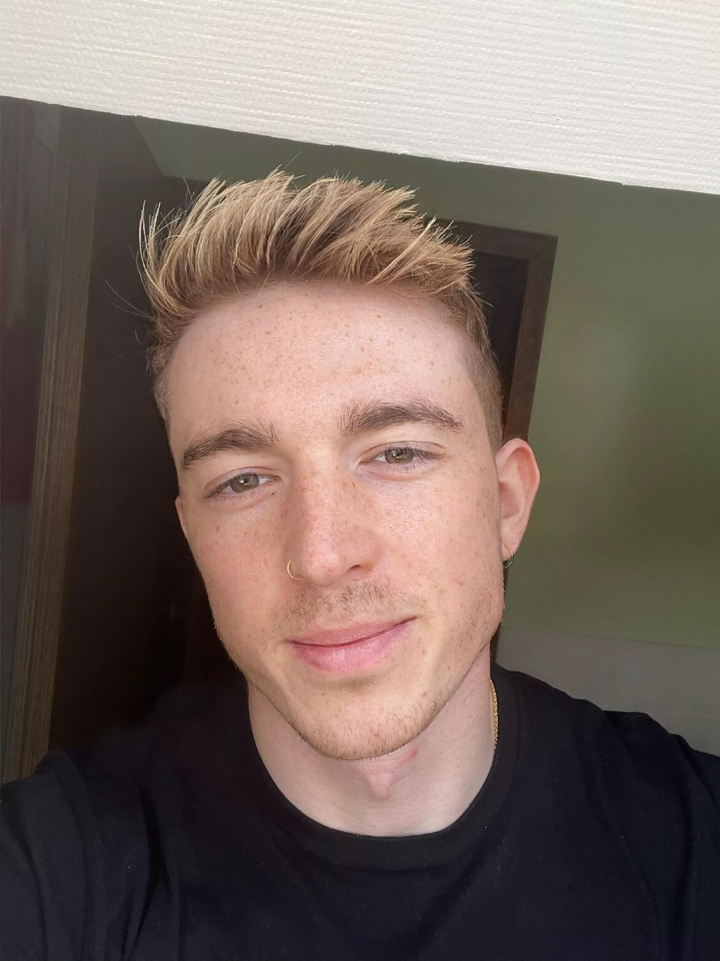 Summer‘s coming in Germany☀️ how‘s your day going so far guys?