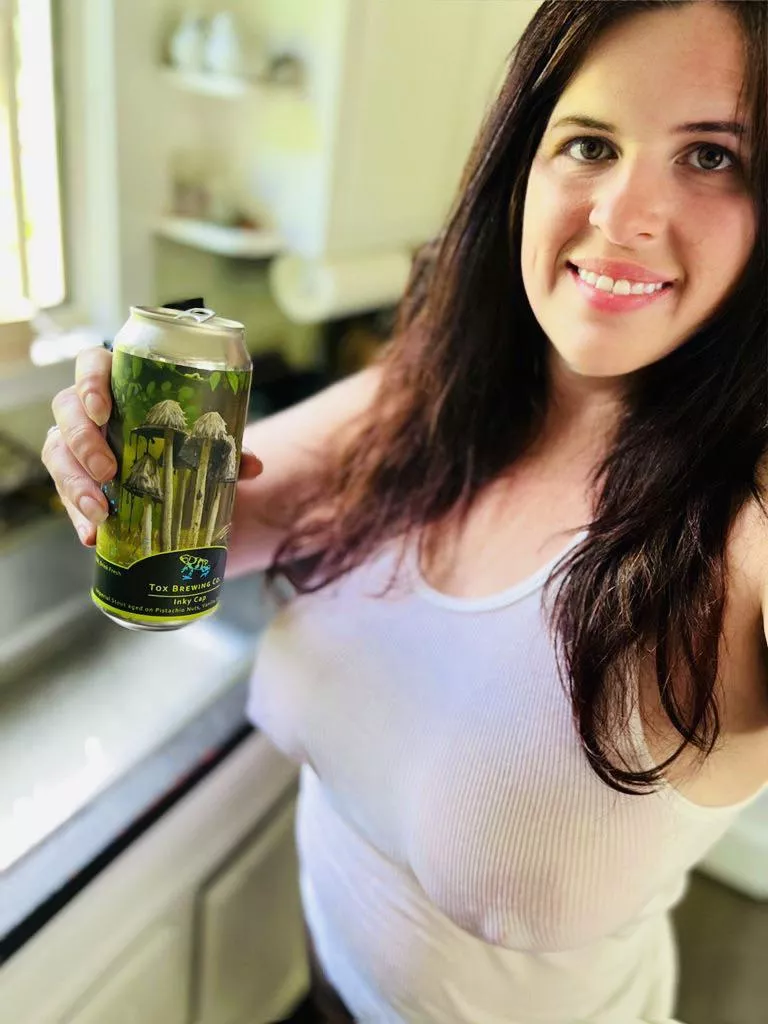 I prefer stouts on a cool evening but this One is amazing. I’m glad I tried it. I definitely will be getting more. Just reading the description on the can made me love it ❤️🍻