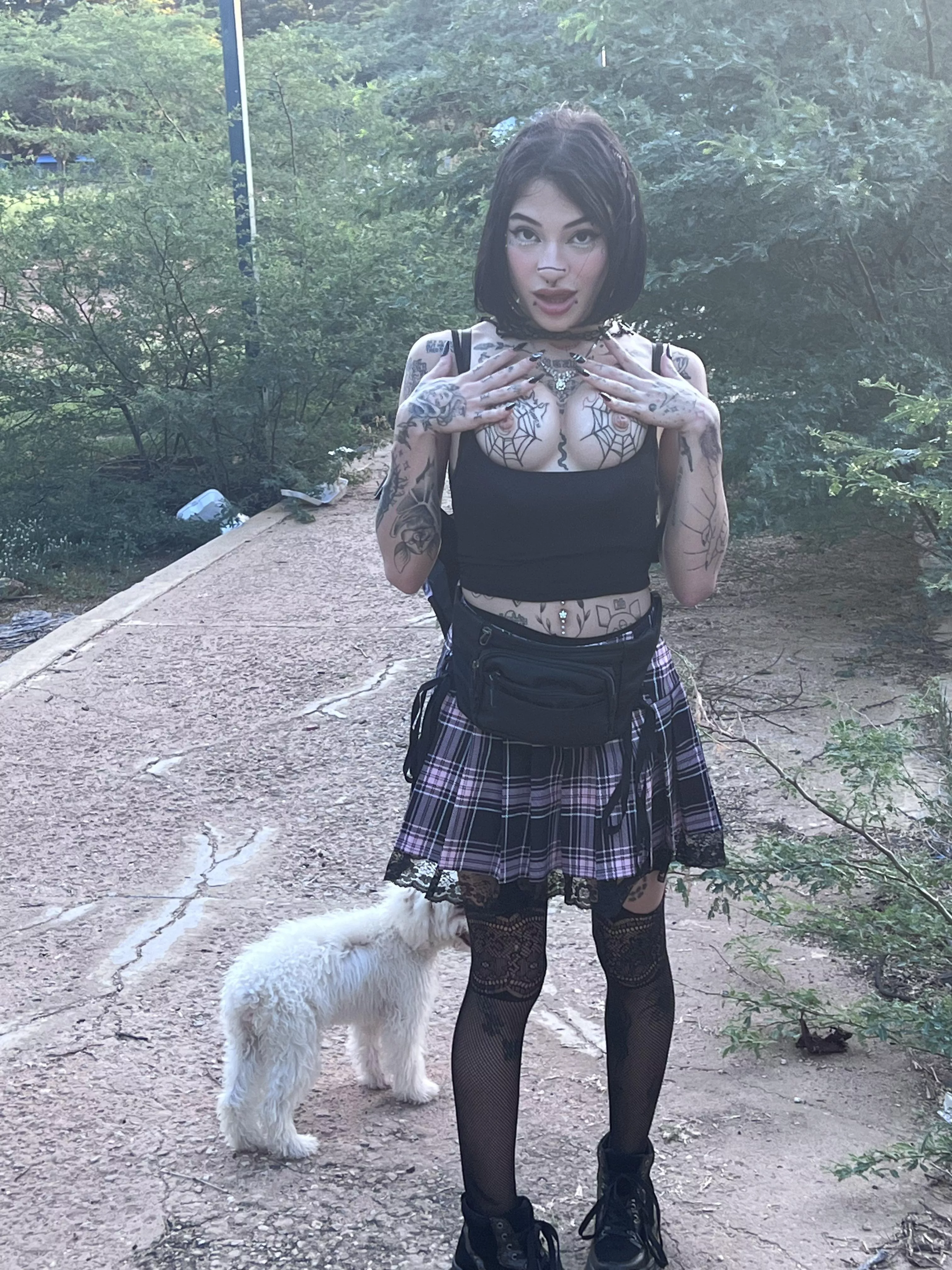 look fast at my boobs someone is going to see me huh!