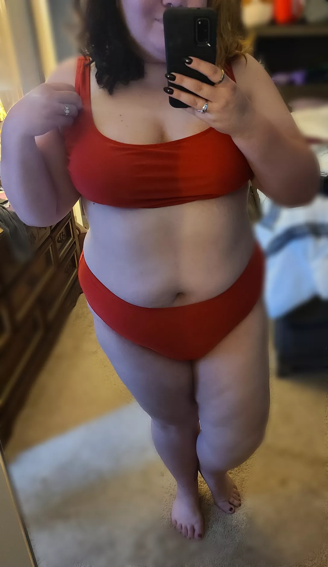 red hot! ❤👄🌹🌶🍒🍓🍬🚩