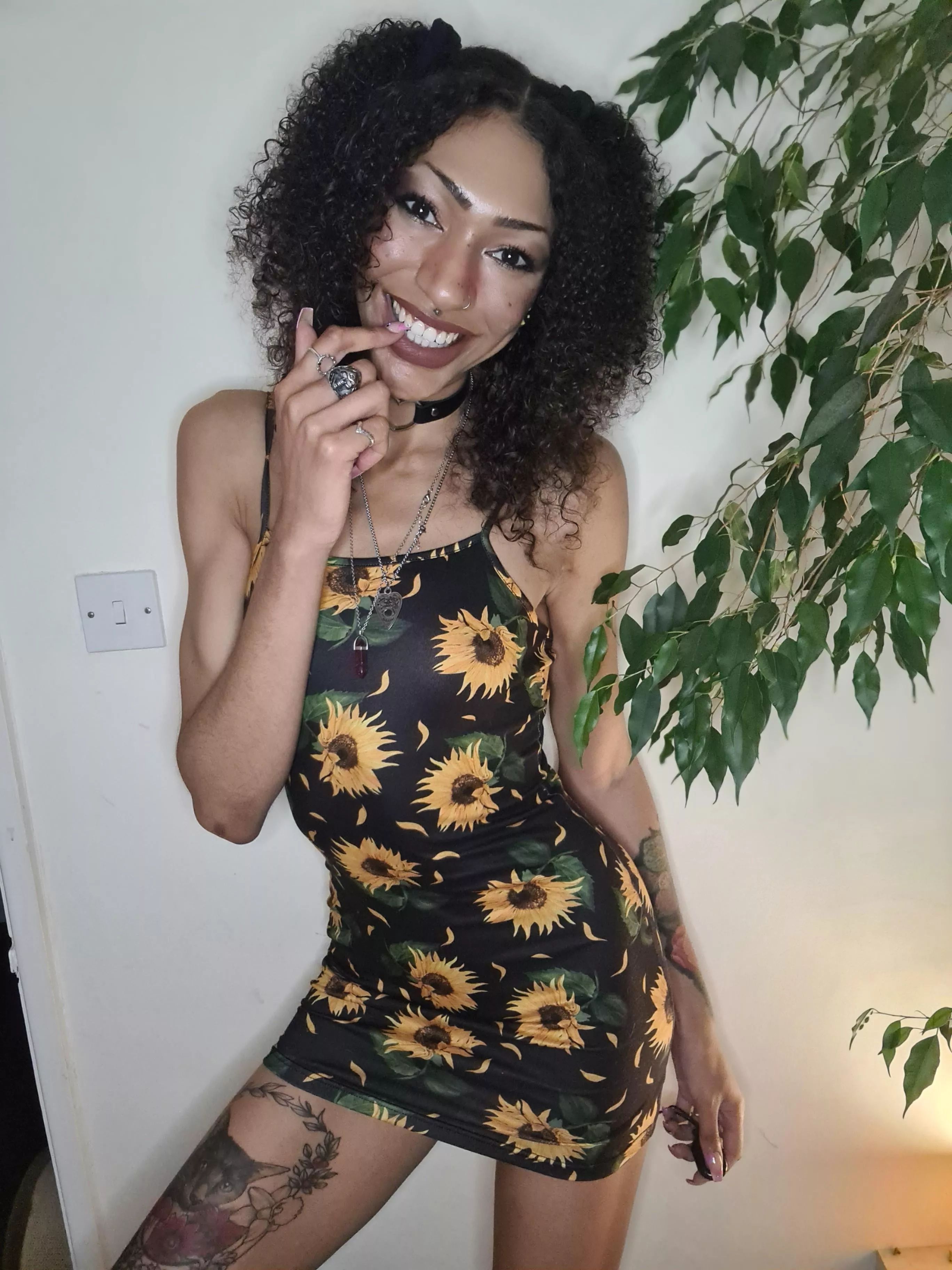 Wanna Hold Hands?🥺