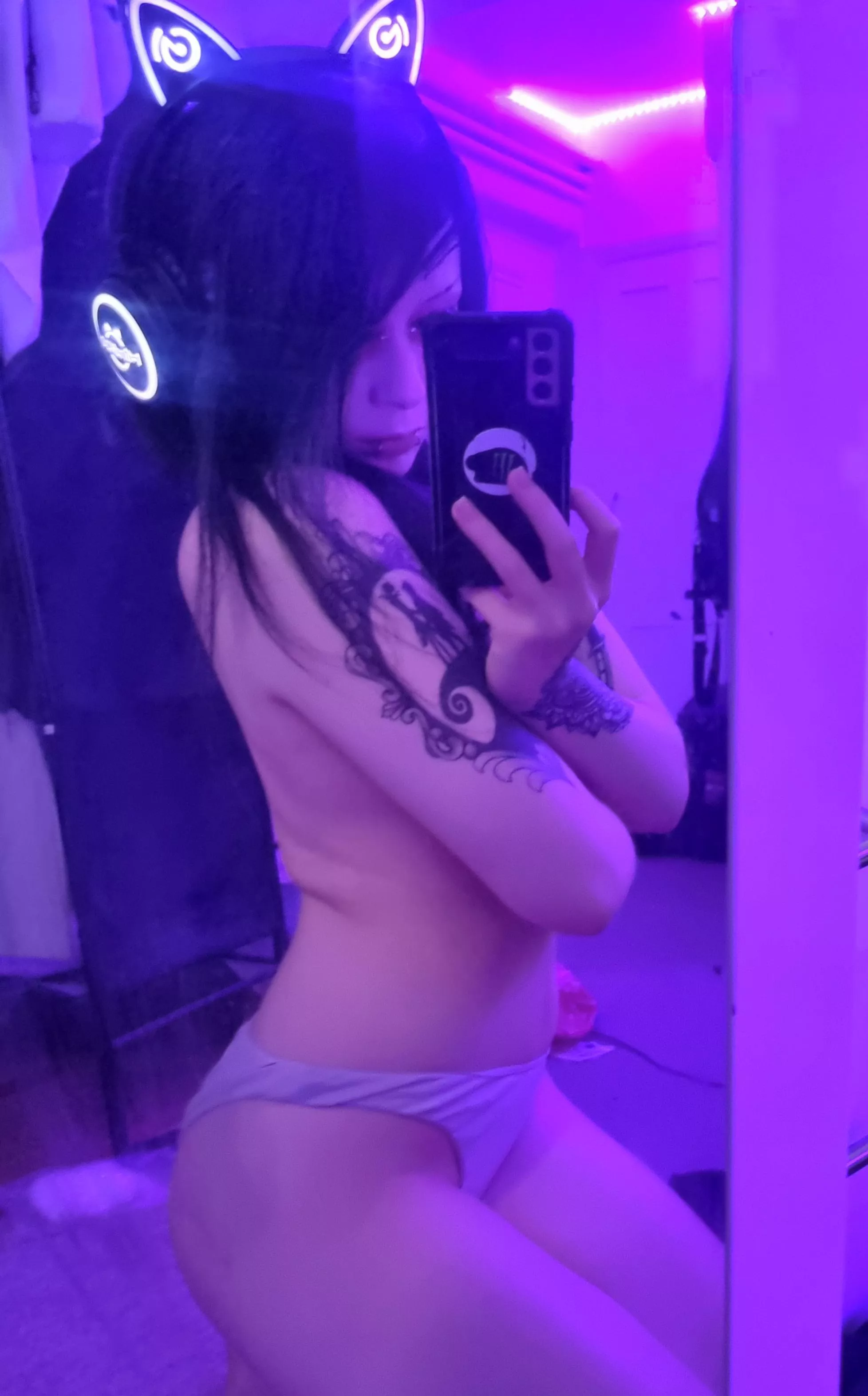 REAL scene girl here reporting for duty~ it's my first post here so hii